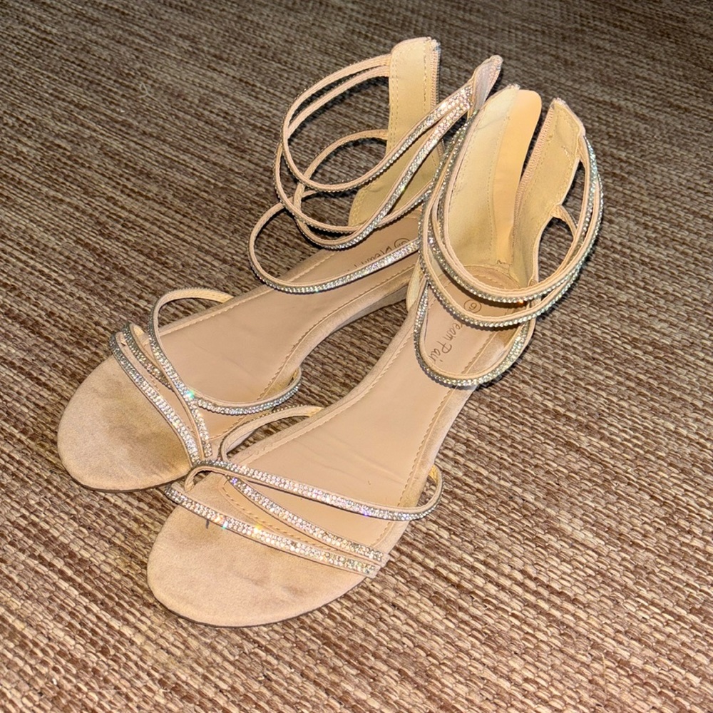 tan/sparkly sandals